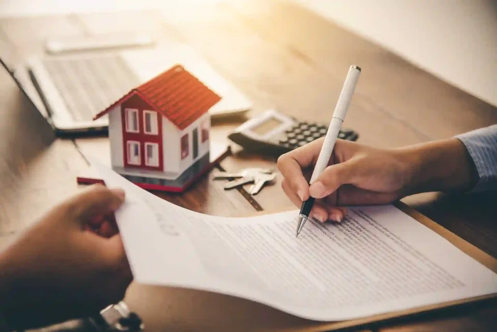 Firma de contrato para revisar condiciones de una hipoteca variable